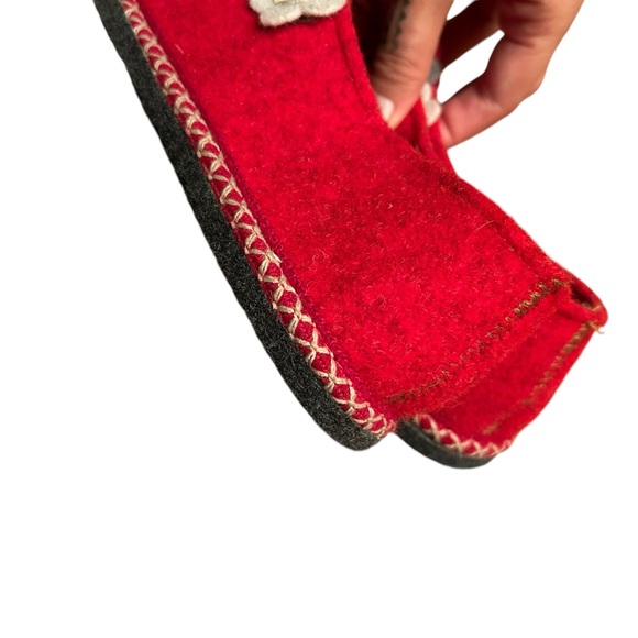 Sundance Red Wool Shoes with flowers handmade in Itally NIB - Picture 12 of 14